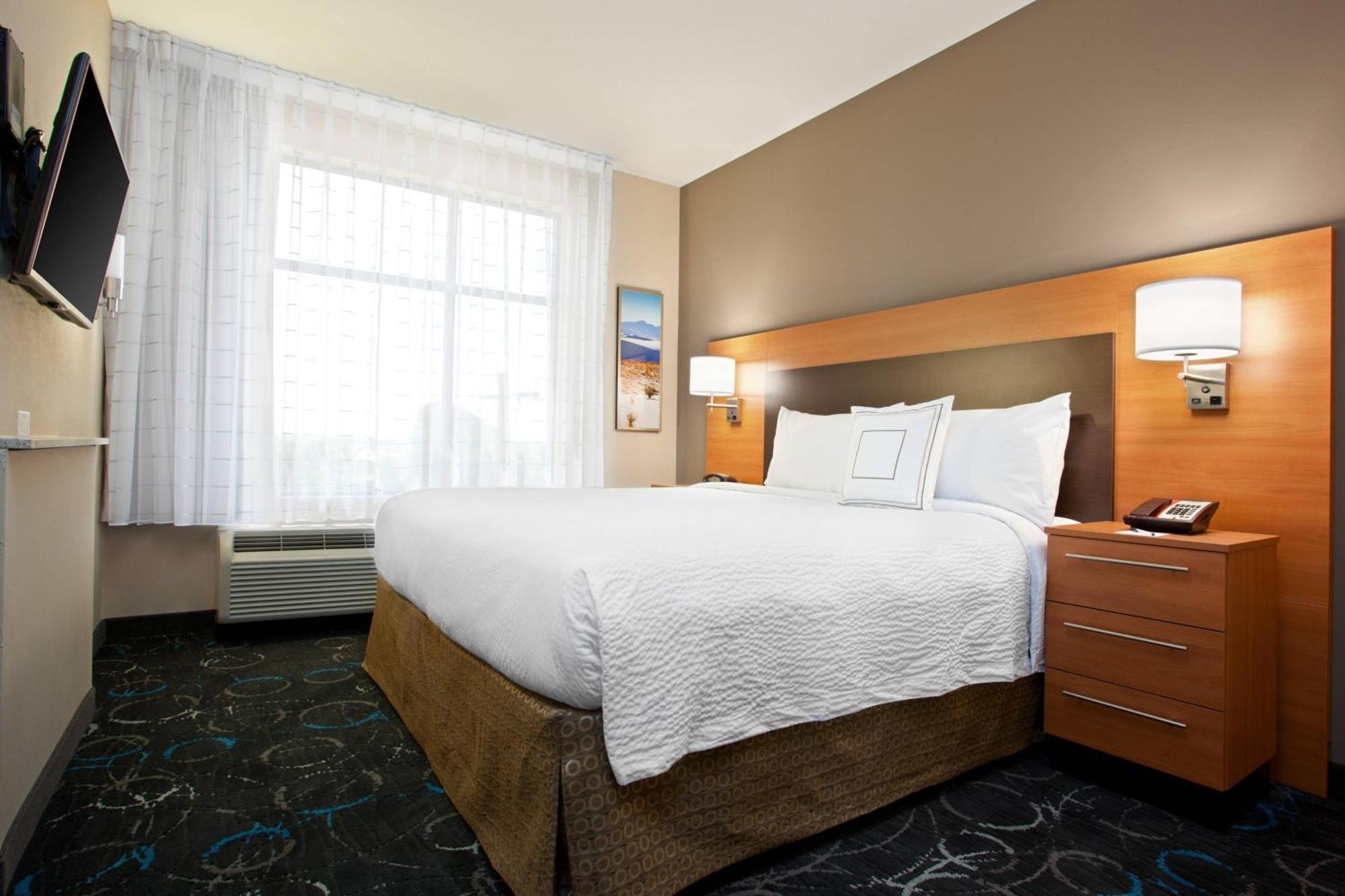 Towneplace Suites By Marriott Carlsbad Esterno foto